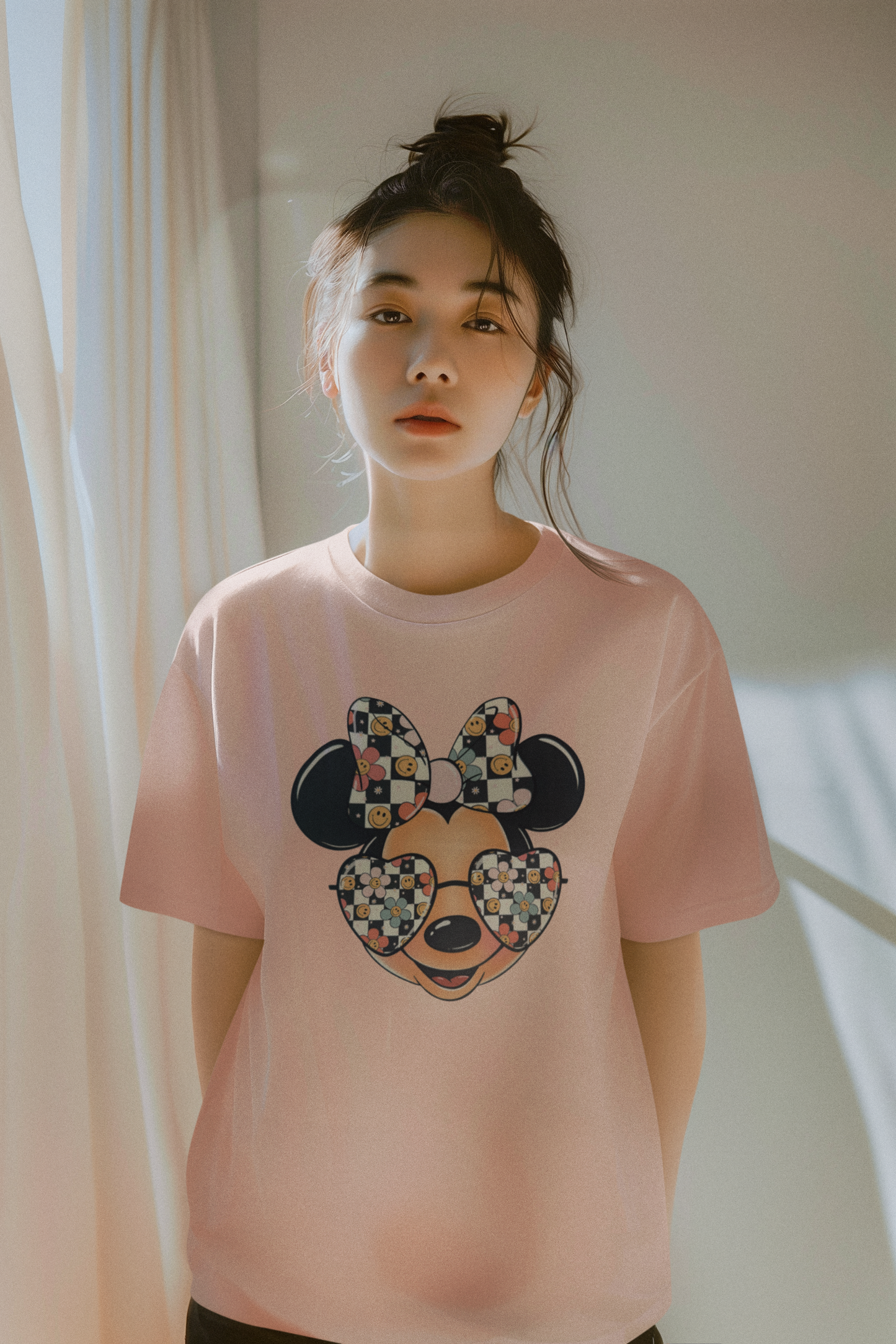 T-Shirt: Mouse and Smiley Bow