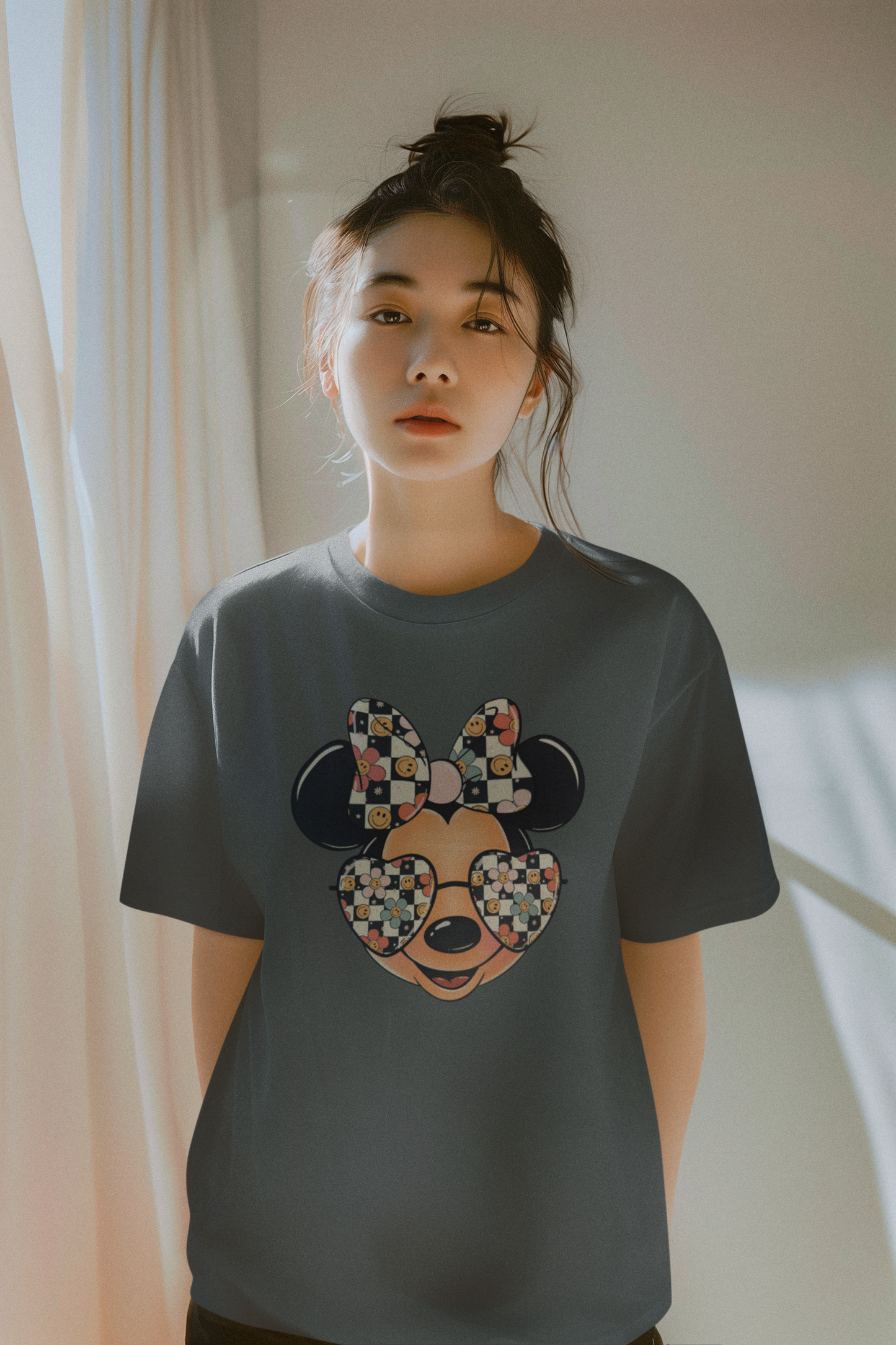 T-Shirt: Mouse and Smiley Bow