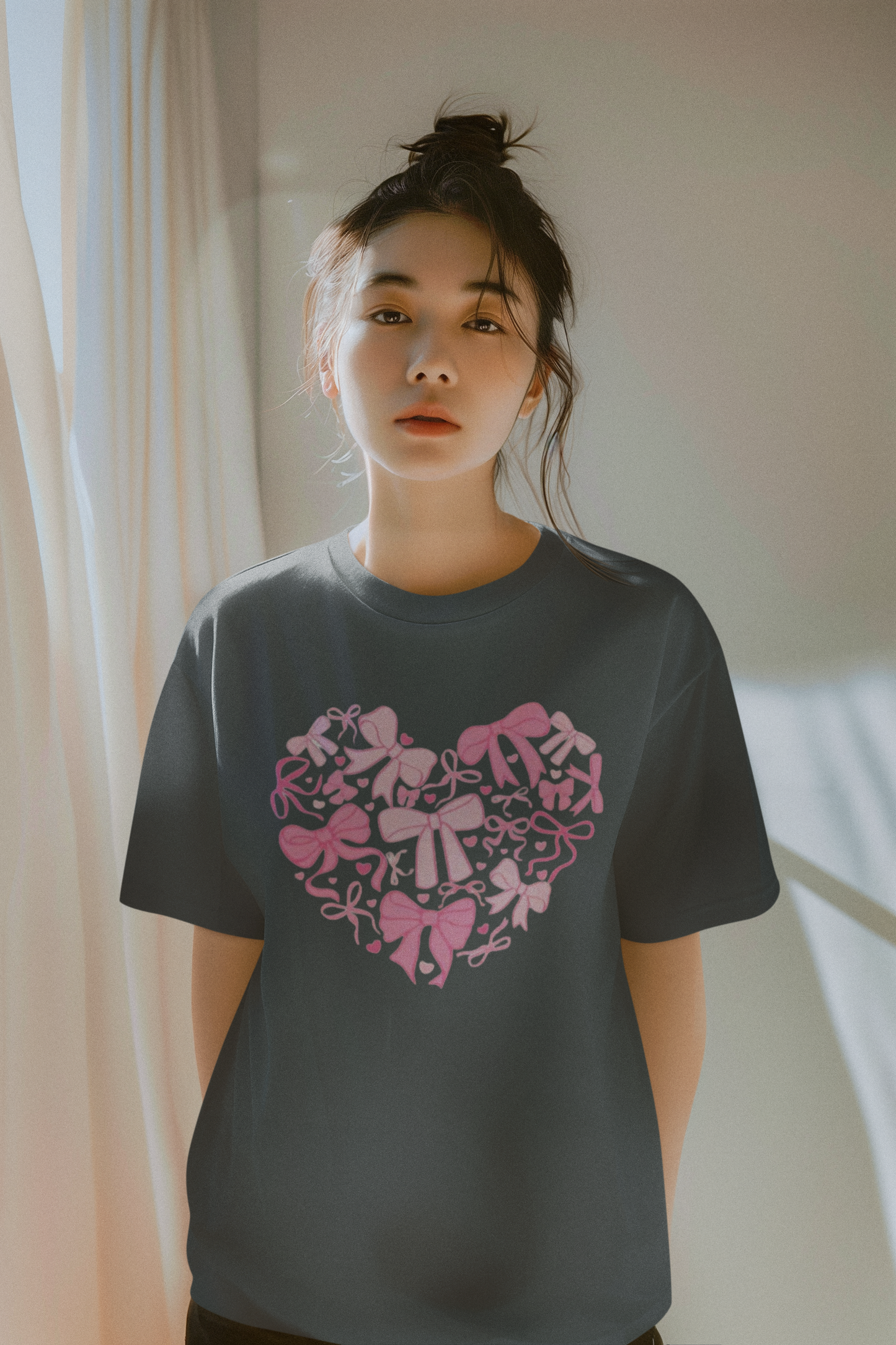 T-Shirt: Full Heart with bows