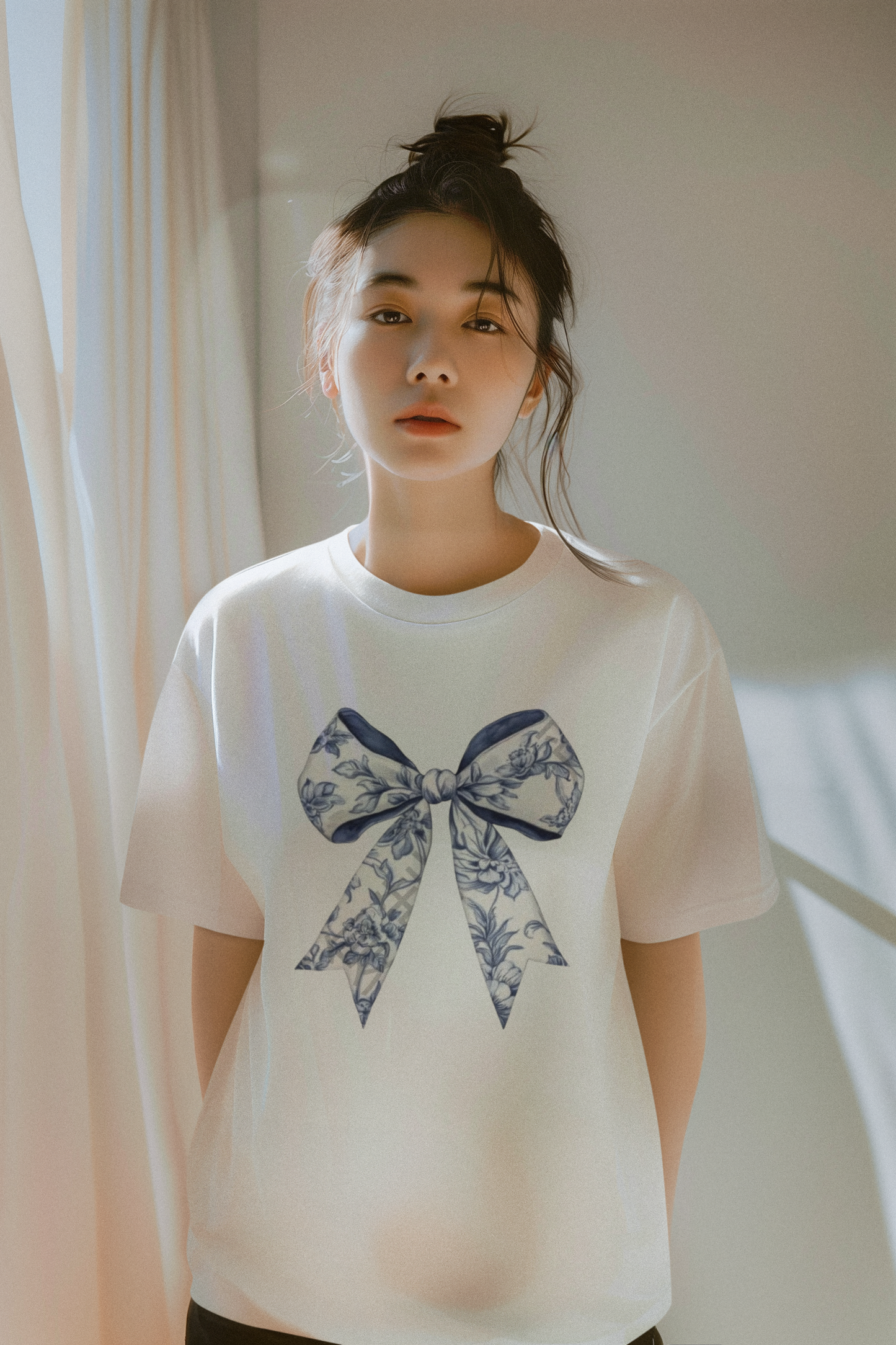 T-Shirt: Elegant Bow (Navy)