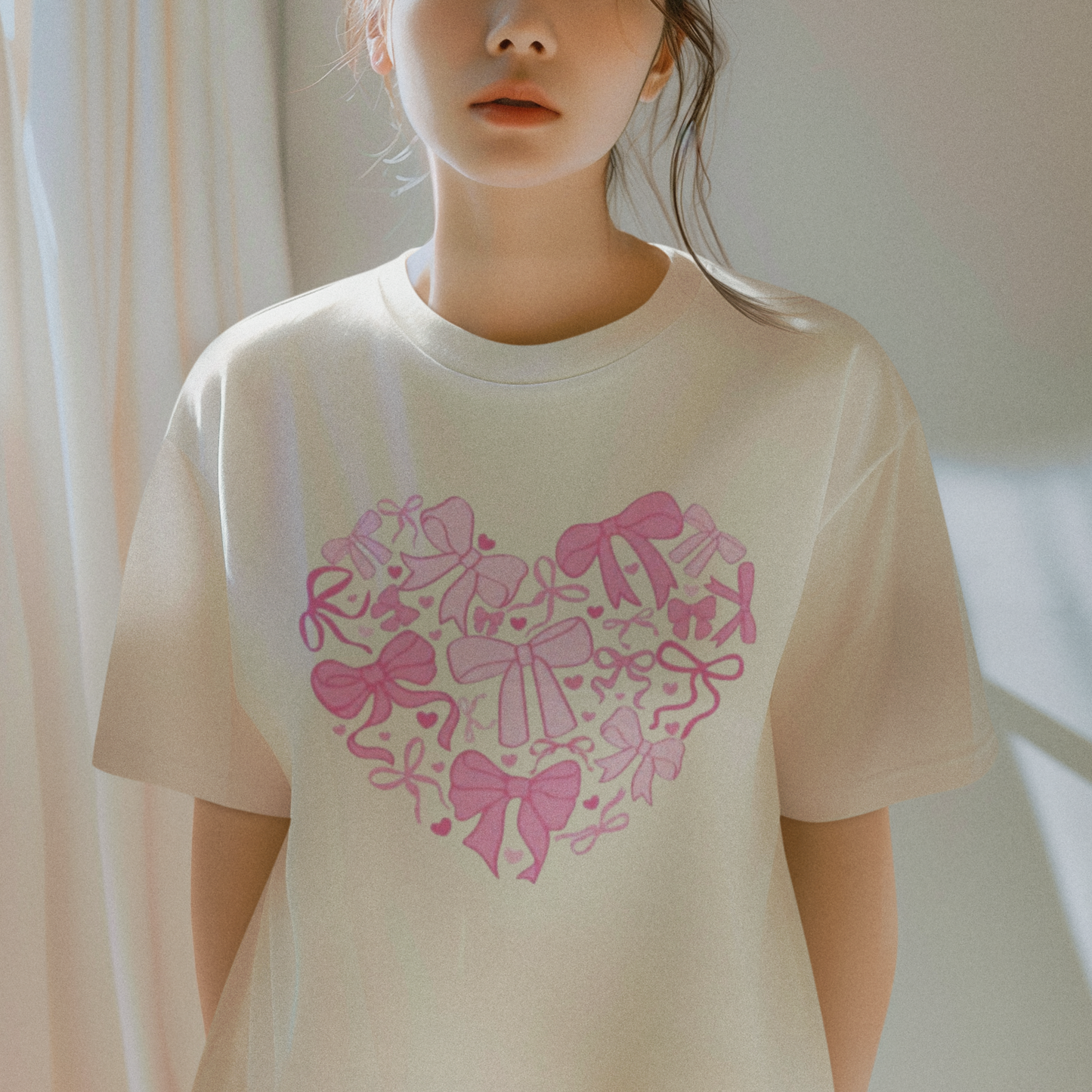 T-Shirt: Full Heart with bows