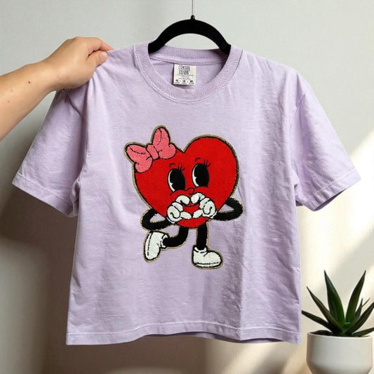T-Shirt: Cute Heart Patch