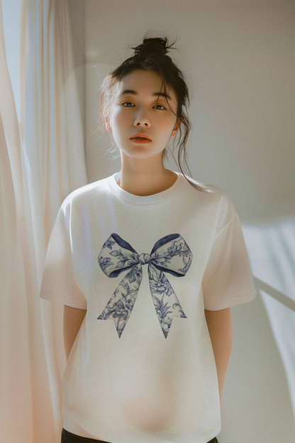 T-Shirt: Elegant Bow (Navy)