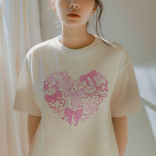 T-Shirt: Full Heart with bows