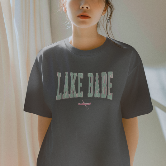 T-Shirt: Lake Babe